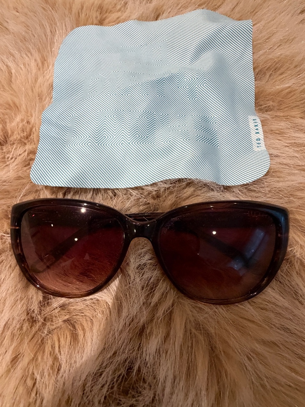 Ted baker sunglasses - Picture 2 of 12